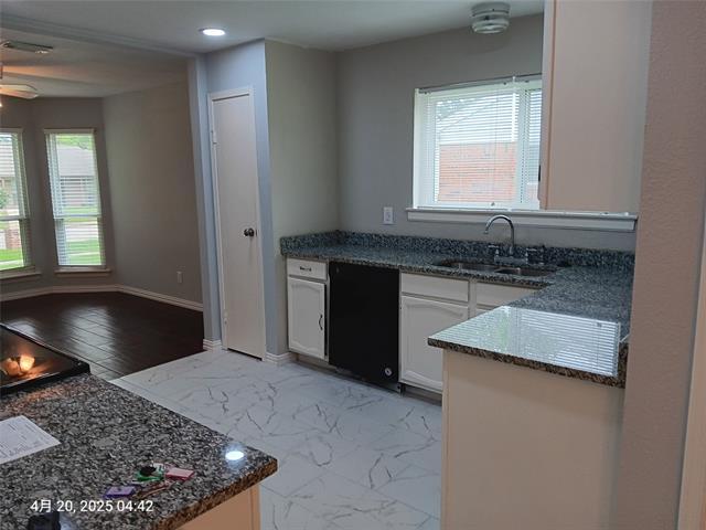 Building Photo - 911 Redcedar Way Dr