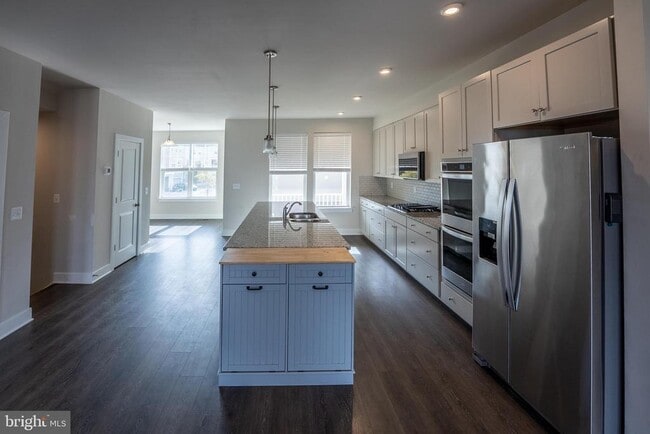 Building Photo - 1622 Sandpiper Bay Lp