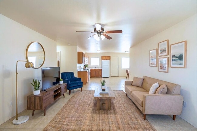 Building Photo - 8590 W Magnum Dr