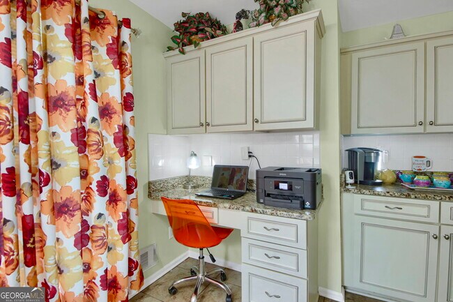 Building Photo - 3492 Heatherwood Ct