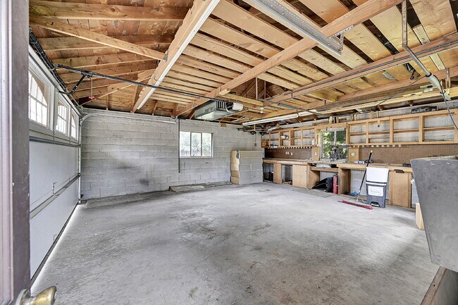 Building Photo - $2,870.00 - HALF OFF First Months' Rent - 3 Bedrooms, 2 Bathrooms Single Family Home in Arvada wi...