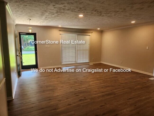Building Photo - 3626 Sugar Cane Cir