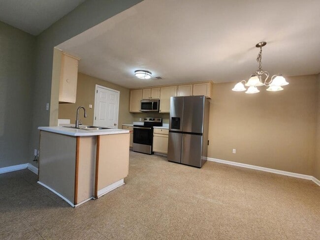 Building Photo - 124 Canyon Pl