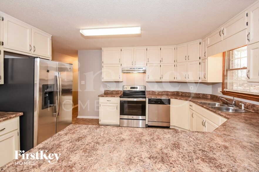 Building Photo - 180 Lucky Leaf Pl