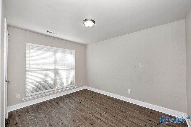 Building Photo - 130 Tybee Dr