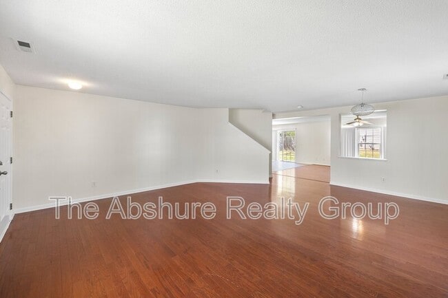 Building Photo - 6571 Guard Hill Dr