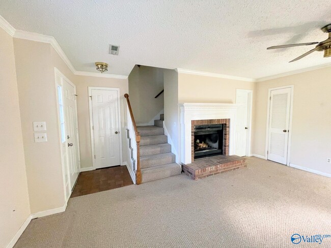 Building Photo - 603 Maysville Rd NE