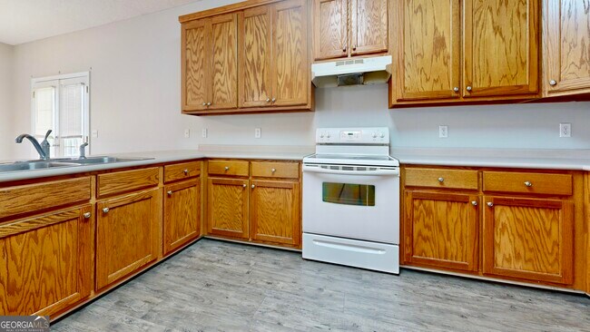 Building Photo - 122 Grove Hill Ave