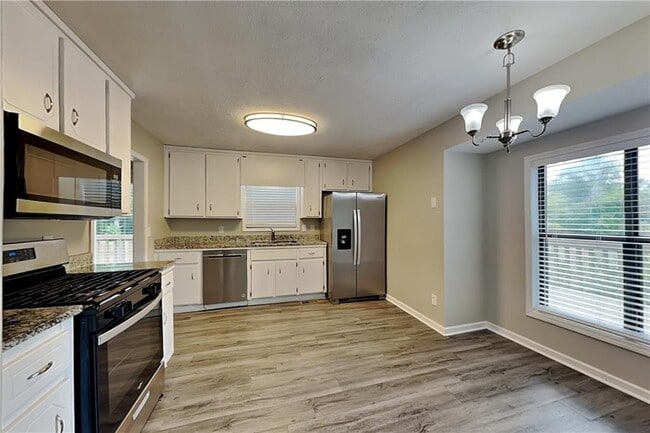 Building Photo - 6606 Catawba Dr