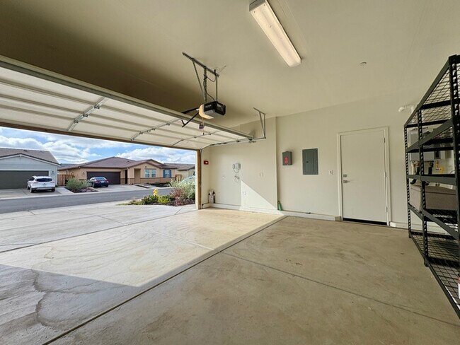 Building Photo - Beautiful Single Story in Lincoln! 4 Bedroom with no back neighbors! Beautiful Yard!