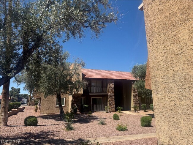 Building Photo - 4980 Indian River Dr