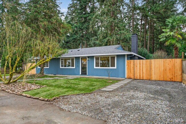 Building Photo - Updated 4BD Lake Oswego Home - Prime Location