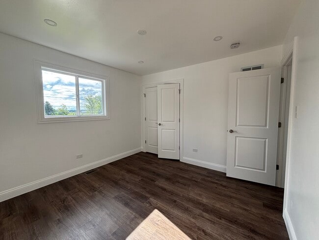 Building Photo - 3523 Jacqueline Dr