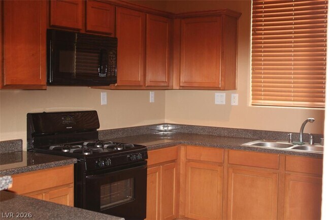 Building Photo - 8749 S Evan Lilas St