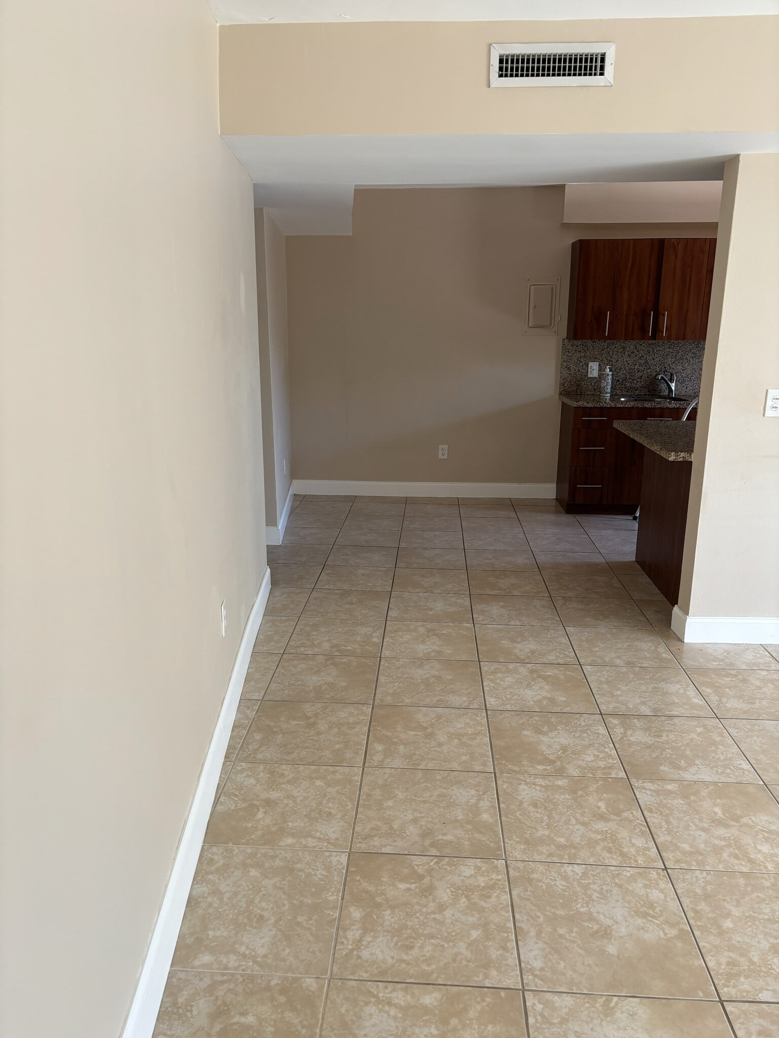 Dining Room - 1345 NE 105th St