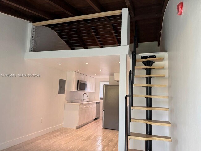 Building Photo - 35 NE 80th Terrace