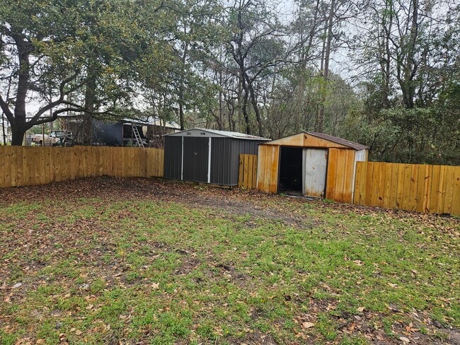 Building Photo - Great unfurnished 3 Bedroom, 2 bath home located in Sneads Ferry
