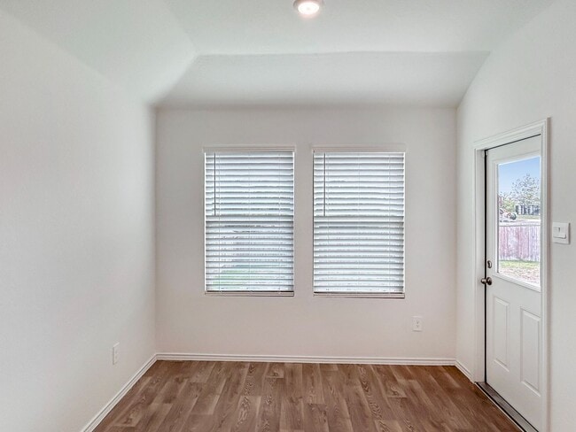 Building Photo - Modern 3-Bed Seguin Home on Greenbelt