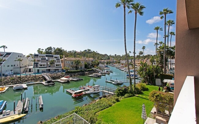 Building Photo - Condo on Beautiful Carlsbad Lagoon!!