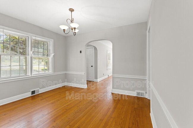 Building Photo - 147 Westgate Dr