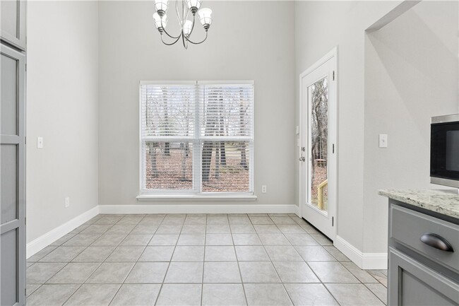 Building Photo - 15 Rillington Dr