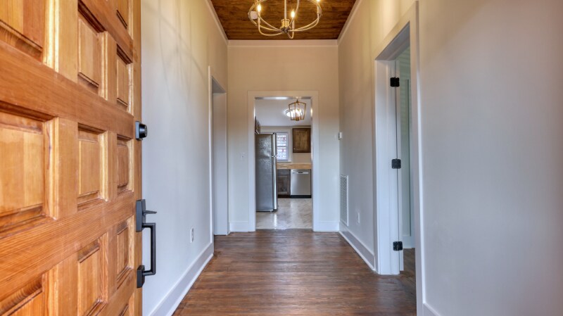 Building Photo - 11 N McLin St SW