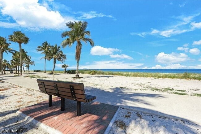 Building Photo - 4041 Gulf Shore Blvd N