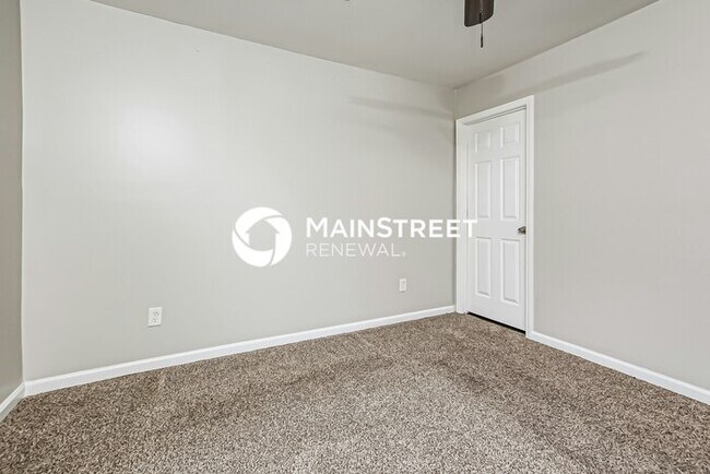 Building Photo - 3 Bedroom Pet-Friendly Home in GASTONIA, NC with Main Street Renewal