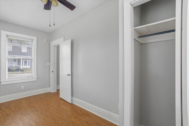 Building Photo - Spacious 2BR/1BA Lower-Level Apartment Near Downtown Savannah