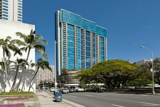 Building Photo - Capitol Place 2/2/2