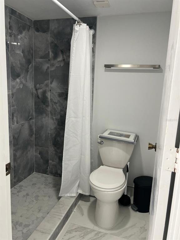 Building Photo - 5279 Willow Links