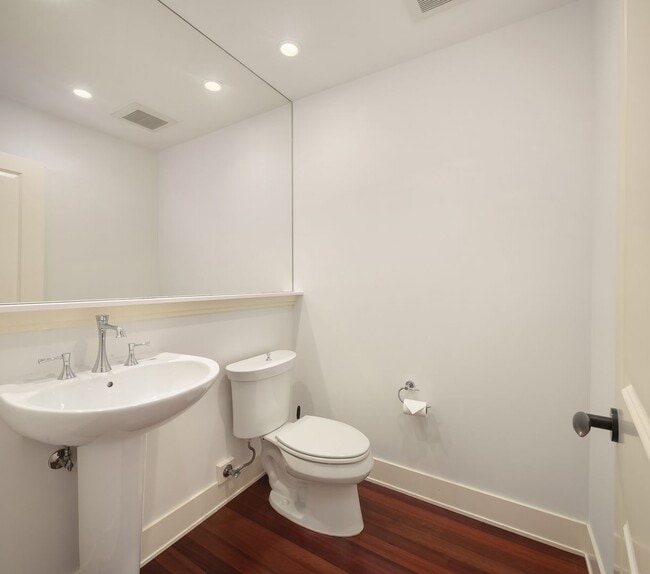 Building Photo - 4bd/3.5ba Kirkland House