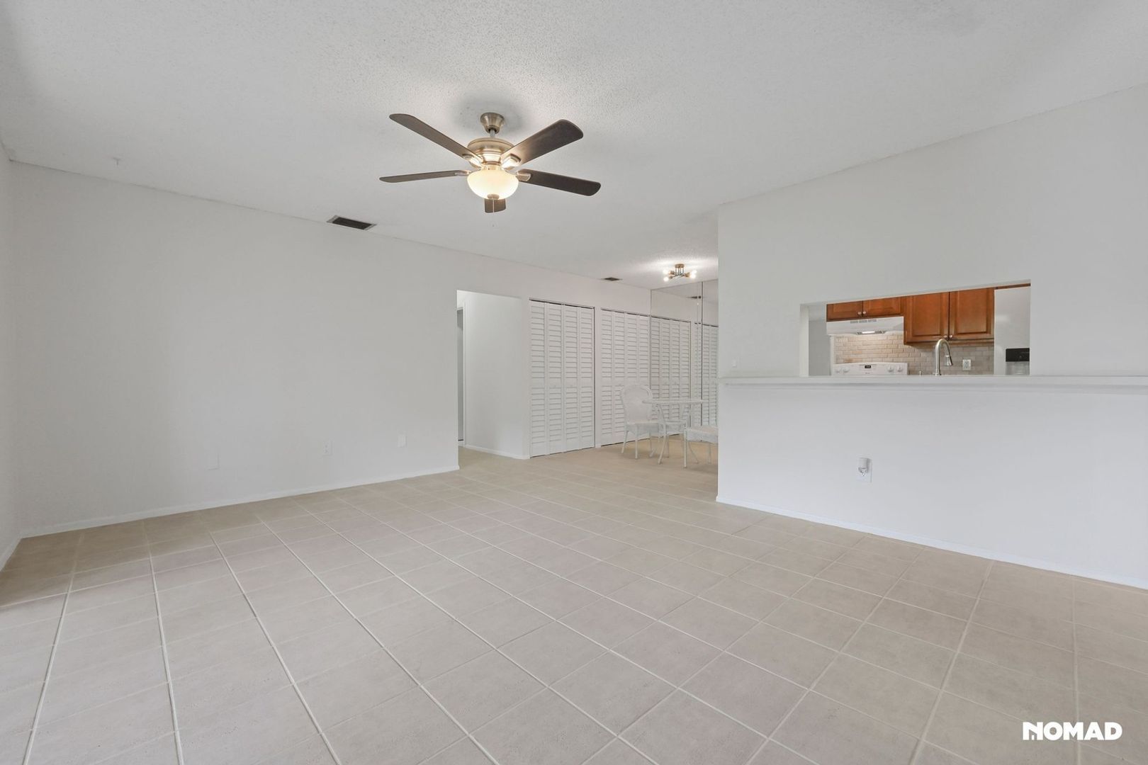 Building Photo - 4067 NW Cinnamon Tree Cir