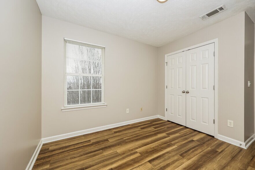 Building Photo - 1116 Harmony Ln