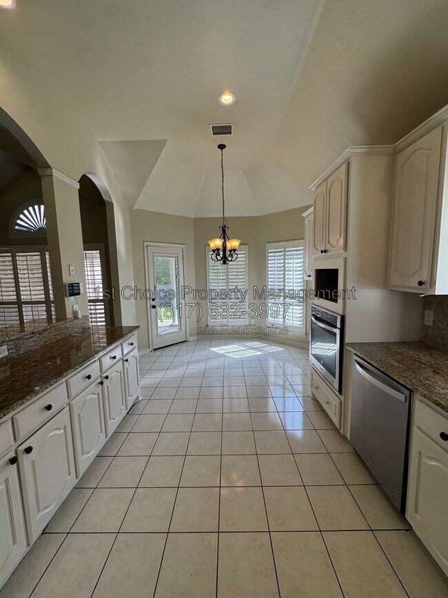 Building Photo - 3006 Upland Dr