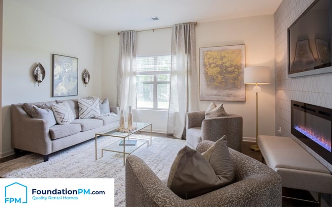 Building Photo - 7911 Hickory Meadow Rd