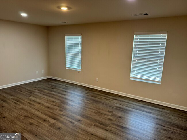 Building Photo - 97 Brode Ln