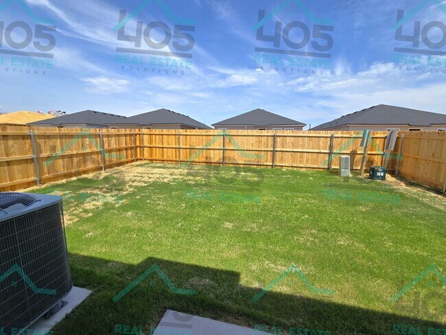 Building Photo - 20412 Deer Creek Dr