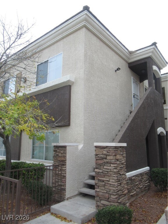 Building Photo - 9303 Gilcrease Ave