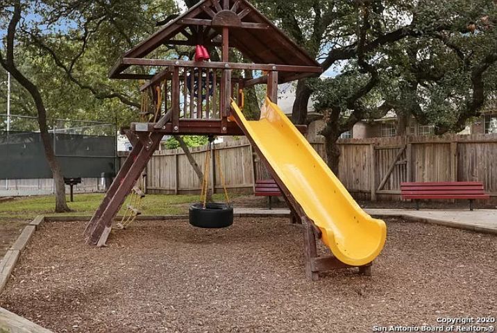 Building Photo - 5739 cedar