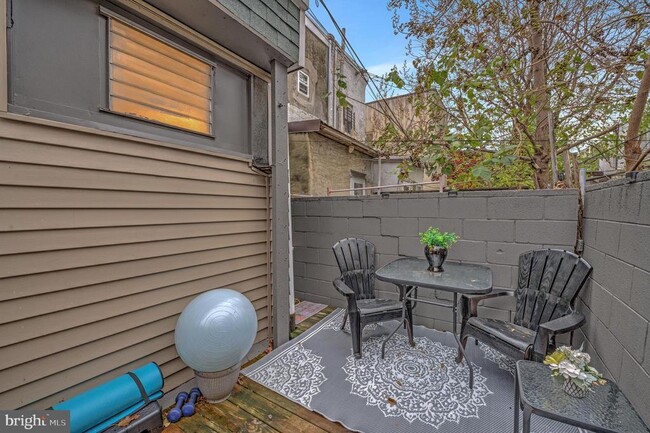 Building Photo - 623 Fitzgerald St