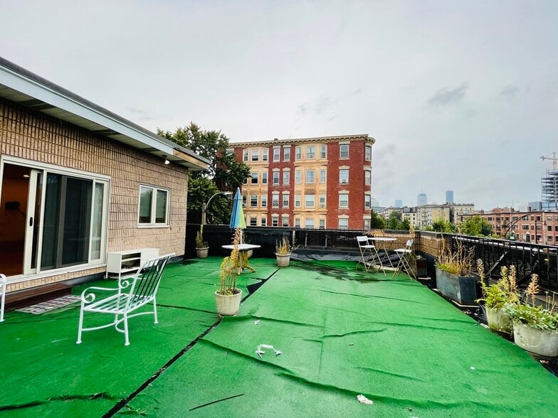 *Pictures are representative samples of the advertised unit. In some cases, the actual units you tou - 27 Saint Marys Ct