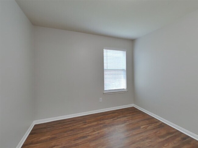 Building Photo - 12030 Green Bluff Ct