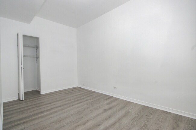 Building Photo - 4702 W Fulton St