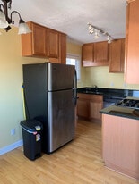 Building Photo - 440 Ridgewood Ave