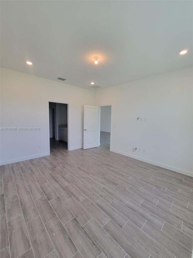 Building Photo - 1689 Whistlegrass Ln