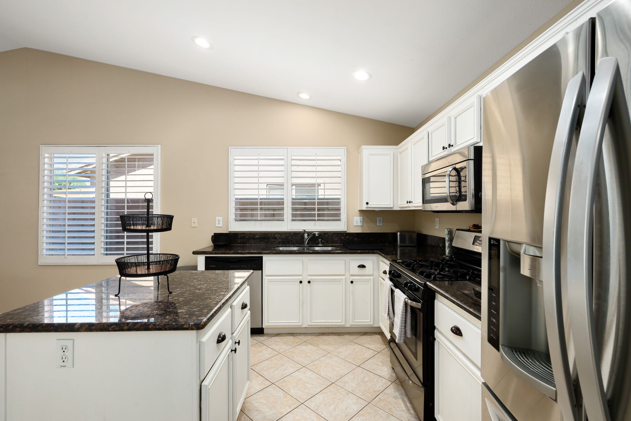 Building Photo - 79309 Paseo del Rey