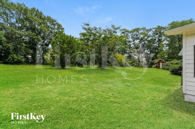 Building Photo - 1038 Adrian Cir SW