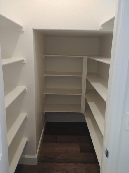 Building Photo - 2481 Azalea Ave