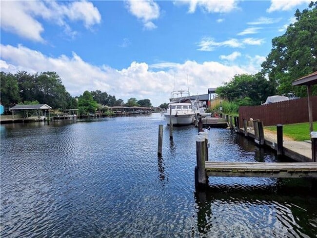 Building Photo - Waterfront Condo